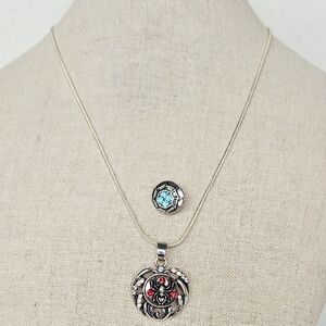 Elegant Rhinestone Medallion Snap Button Necklace with Rhinestone Spider Snaps